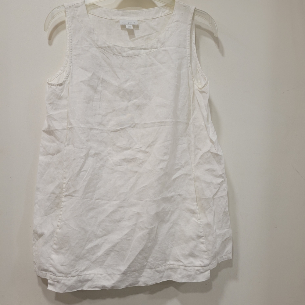 Elegant White Sleeveless Top